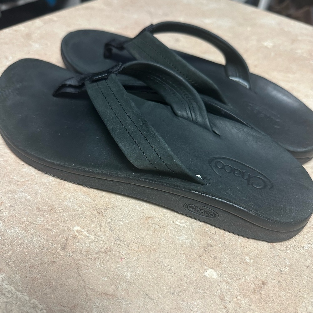 Chaco Black Flip Flop Sandals